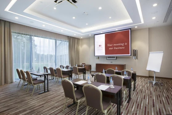 DoubleTree by Hilton Hotel & Conference Centre Warsaw - photo 1