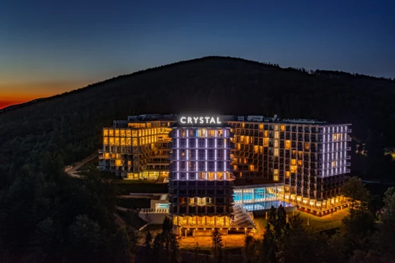 Hotel Crystal Mountain - photo 1