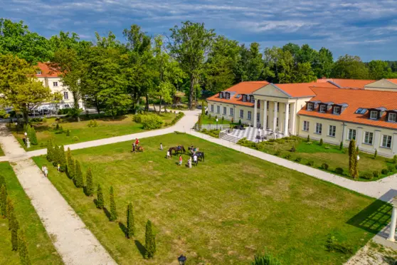 Hotel Pałac Alexandrinum - photo 1