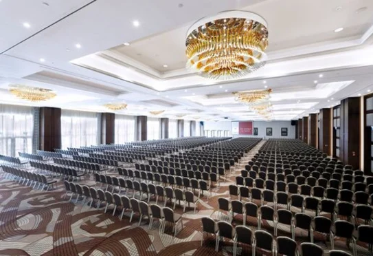 DoubleTree by Hilton Hotel & Conference Centre Warsaw - photo 1