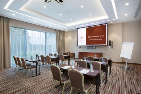 DoubleTree by Hilton Hotel & Conference Centre Warsaw - photo 1