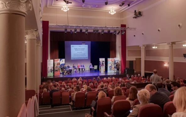 Centrum Sztuki w Oławie - Kino Odra Olawa sala widowiskowa