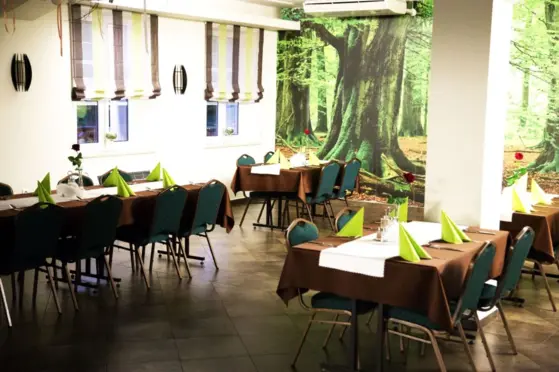 Centrum Restauracyjno-Hotelowe Florres - zdjęcie 1