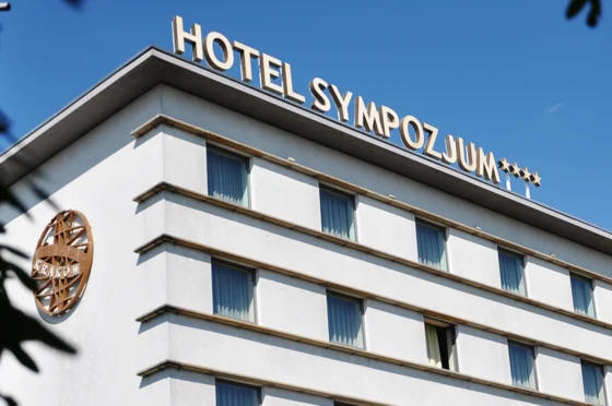 Hotel Sympozjum - zdjęcie 1